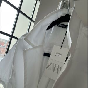 Zara NWT structured cropped shirt with tie front detail